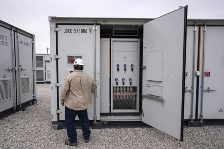 Energy Department announces $325M for batteries that can store clean electricity longer