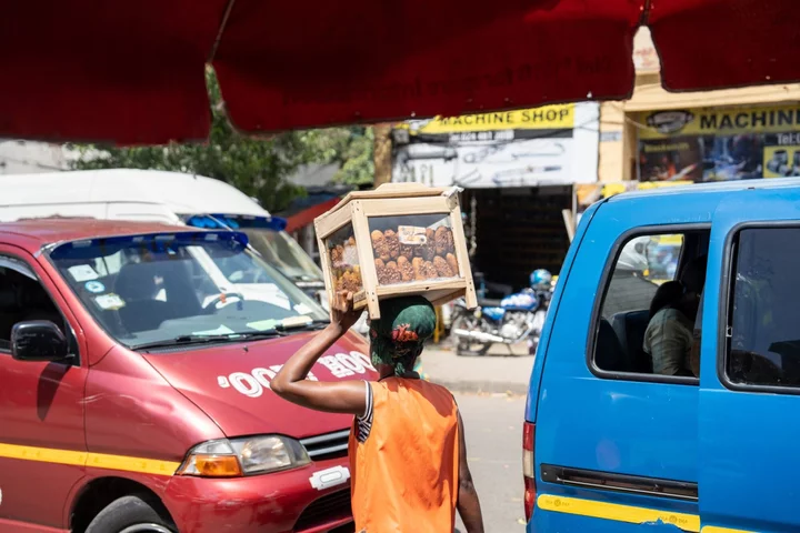 Ghana Hits Pause on Interest-Rate Hikes After IMF Deal Clinched