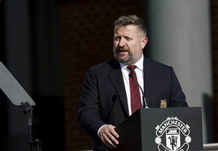 Man United CEO Richard Arnold steps down as club seeks new investment