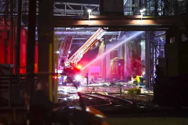 Explosion and fire injures 8 workers at Illinois soybean processing plant