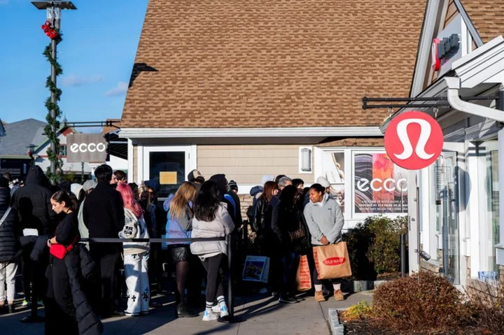 US Black Friday sales rise 2.5% -Mastercard Spendingpulse