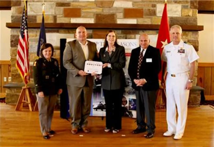 CAES Receives Seven Seals Award for Support of Pennsylvania Guard and Reserve
