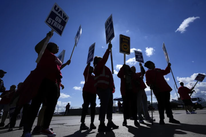 Biden is headed to Michigan to join the UAW picket line. He's all-in on showing his union bona fides