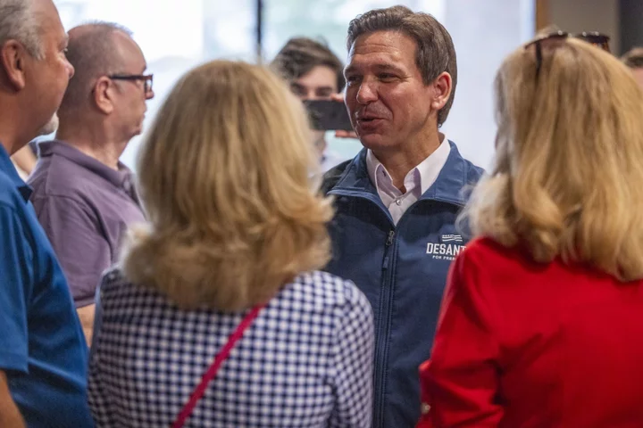 Harlan Crow, Other Billionaires Donate to DeSantis Campaign