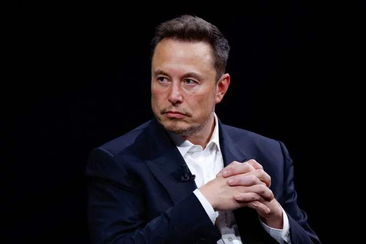 US SEC presses judge to force Elon Musk to testify in Twitter probe