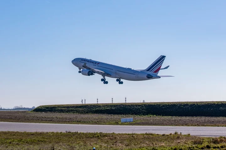 Air-France KLM Shops for Widebody Jets as Long-Haul Travel Grows