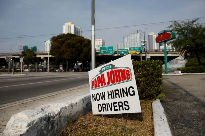 Papa John's can't force driver to arbitrate, US appeals court says