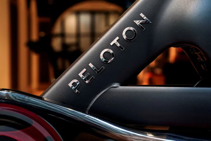 Peloton forecasts first-quarter revenue below estimates on waning demand