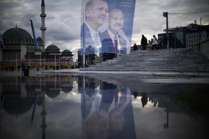 Turkish presidential candidate withdraws in boost to Erdogan's main challenger