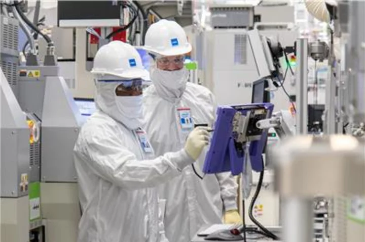 Media Alert: Intel Starts High-Volume EUV Production in Ireland