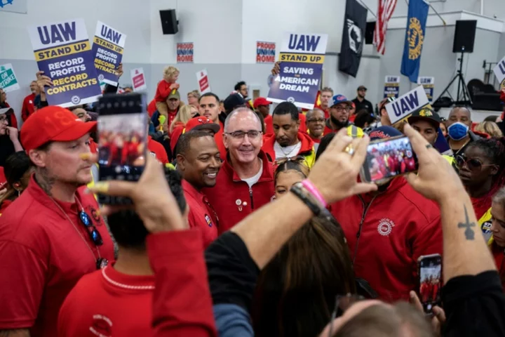 US auto workers union reaches preliminary deal with Ford